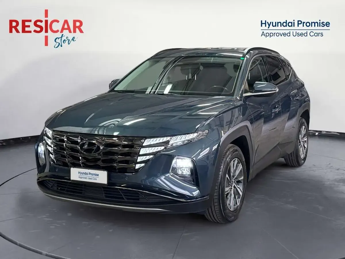 Usata Hyundai Tucson Advanced 179 CV (131 kW) 2021 Blu metallizzato / tetto nero SUV