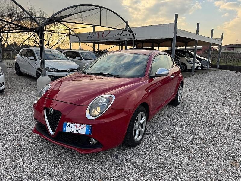 Usata Alfa Romeo MiTo Progression 78 CV (57 kW) 2016 Rosso Utilitaria