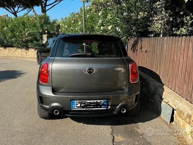 Usata Mini Countryman 143 CV (105 kW) 2014 Grigio SUV