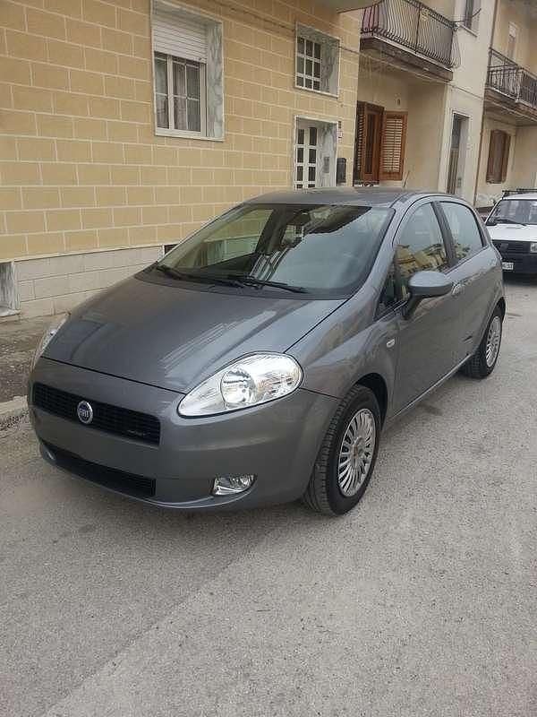 Usata Fiat Grande Punto Dynamic 90 CV (66 kW) 2006 Utilitaria