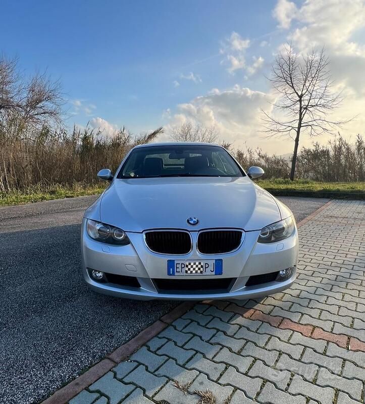 Usata BMW 320 Cabriolet 177 CV (130 kW) 2009 Grigio Cabrio