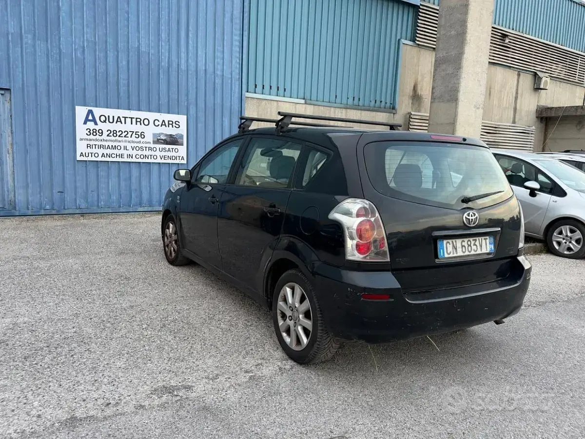 Usata Toyota Corolla Sol 116 CV (85 kW) 2004 Nero Berlina
