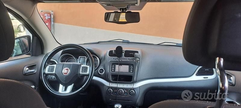 Usata Fiat Freemont 140 CV (102 kW) 2012 Blu SUV