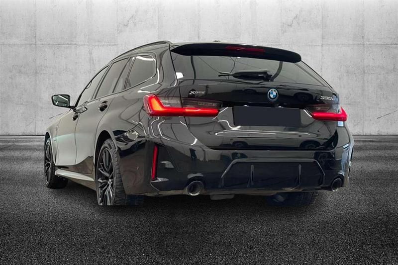 Usata BMW 330e M Sport 292 CV (214 kW) 2024 Nero Station wagon