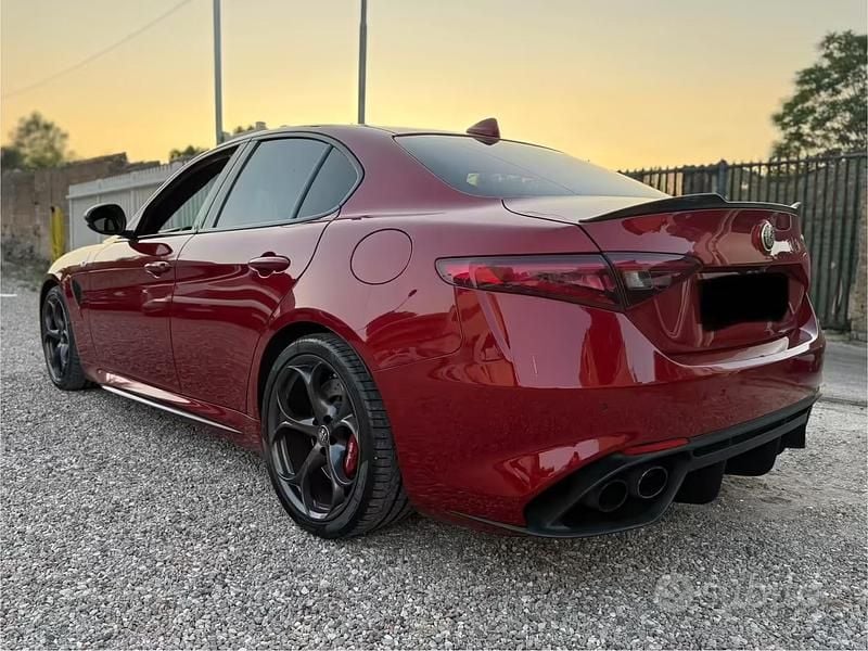 Usata Alfa Romeo Giulia Quadrifoglio 510 CV (375 kW) 2016 Rosso Berlina