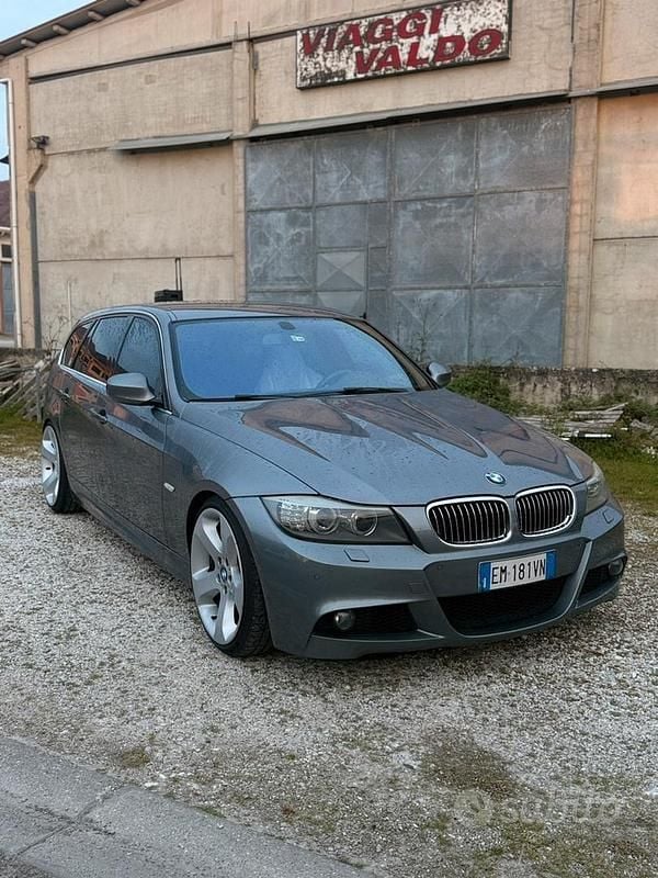 Begagnad BMW 335 2012 Grå Kombi