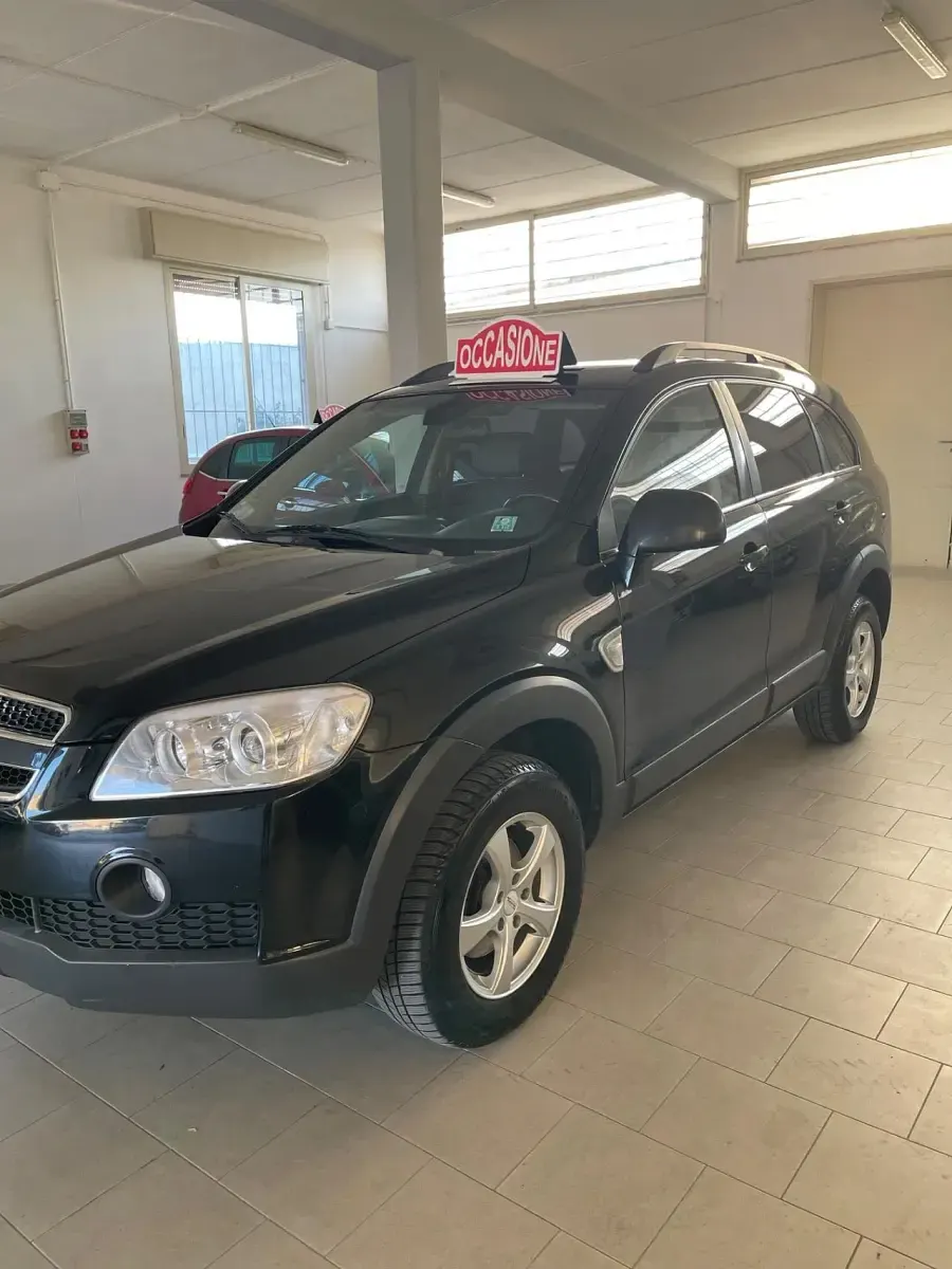 Usata Chevrolet Captiva LTZ 150 CV (110 kW) 2010 Nero SUV