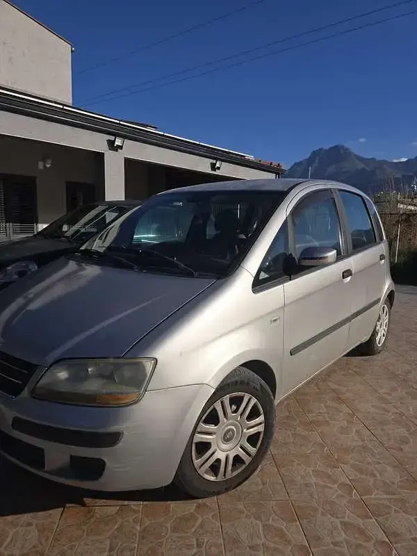 Usata Fiat Idea Active 69 CV (50 kW) 2007 Monovolume
