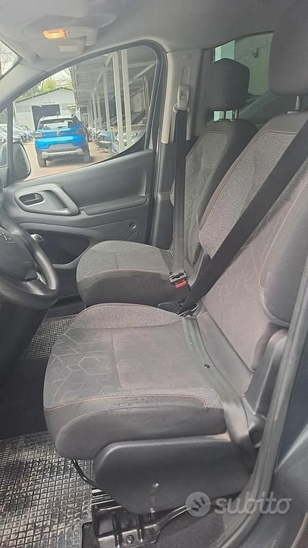 Usata Peugeot Partner Tepee 120 CV (88 kW) 2017 Grigio Monovolume