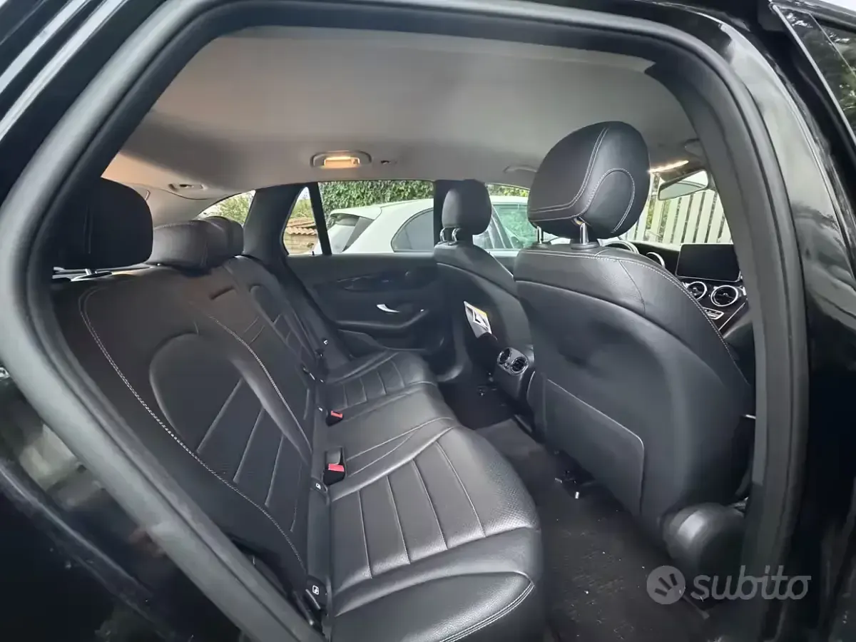 Usata Mercedes 250 211 CV (155 kW) 2018 Nero SUV