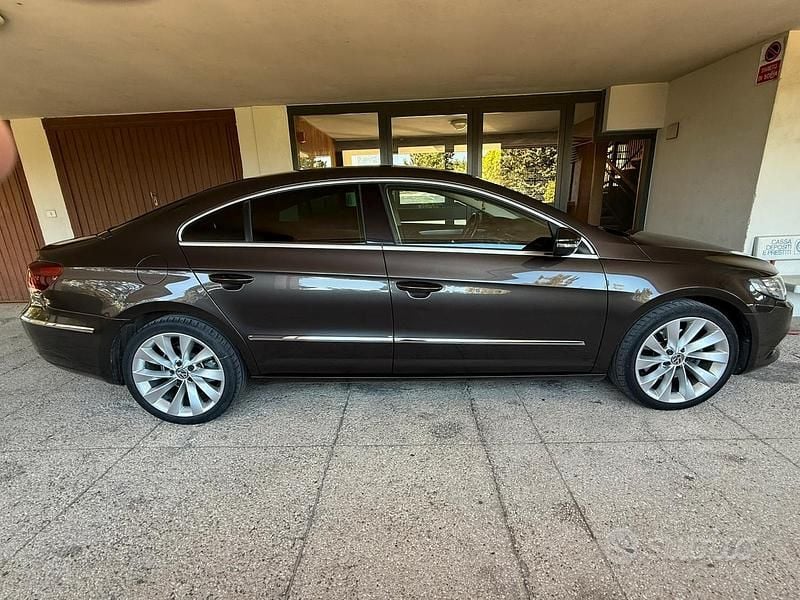 Marrone Usata 2012 VW CC Tre volumi | 7500 € (Super prezzo) - Immagine 1/4