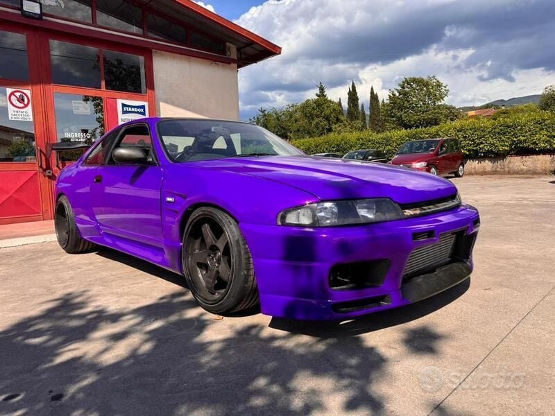 Usata Nissan Skyline 400 CV (294 kW) 1996 Bianco Coupé