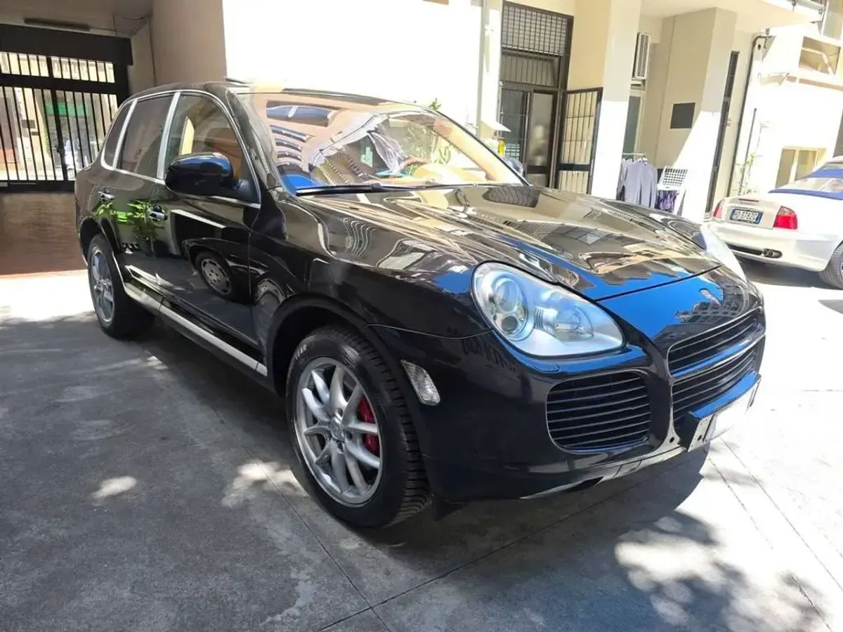 Usata Porsche Cayenne Turbo S 521 CV (383 kW) 2005 Nero SUV