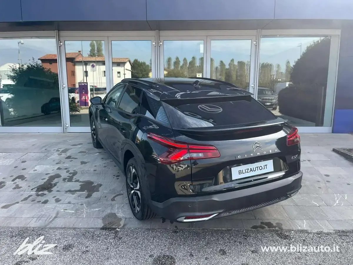 Usata Citroën C5 X Shine 224 CV (164 kW) 2023 Pearl black Station wagon