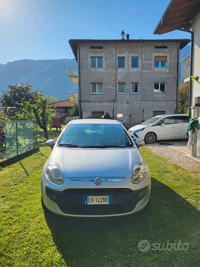 Usata Fiat Punto Evo 65 CV (47 kW) 2011 Grigio Utilitaria