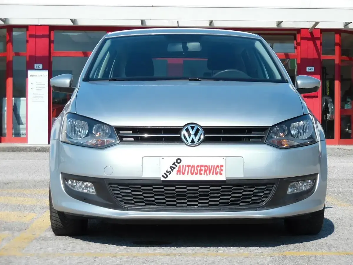 Usata VW Polo Comfortline 75 CV (55 kW) 2011 Argento Utilitaria