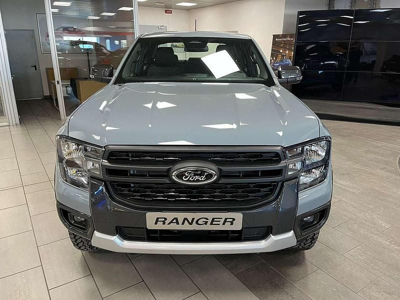 Nuova Ford Ranger Tremor 205 CV (150 kW) 2026 Command grey Pick-up