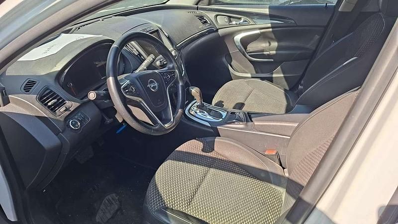 Usata Opel Insignia Country Tourer 163 CV (119 kW) 2014 Bianco Station wagon