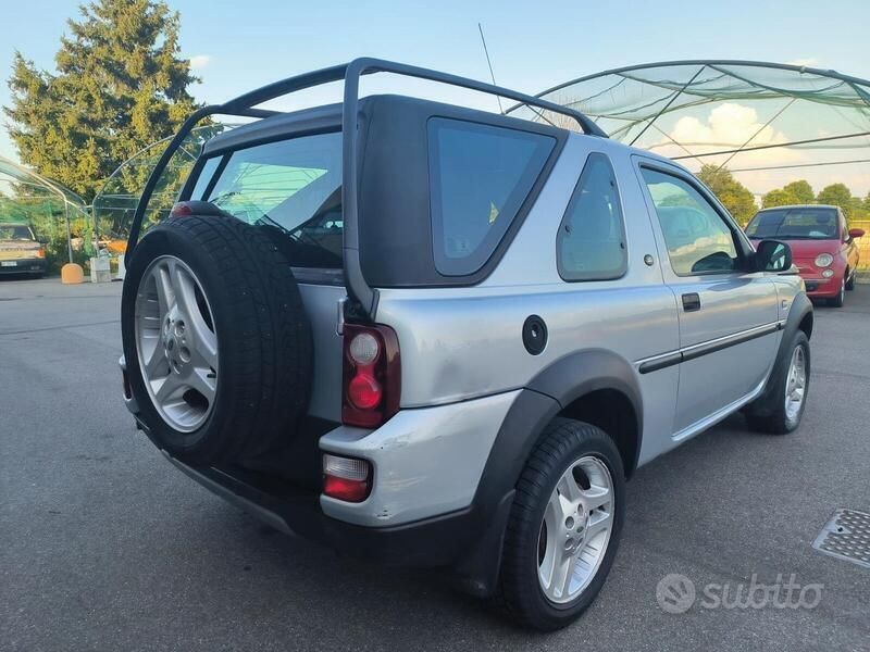 Usata Land Rover Freelander 2 109 CV (80 kW) 2007 Argento SUV