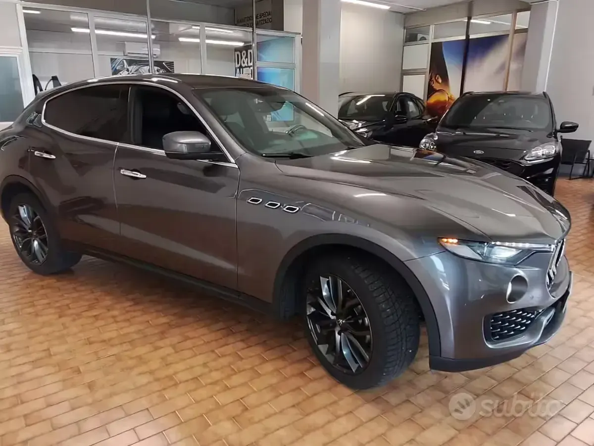 Usata Maserati Levante 250 CV (183 kW) 2018 Marrone SUV