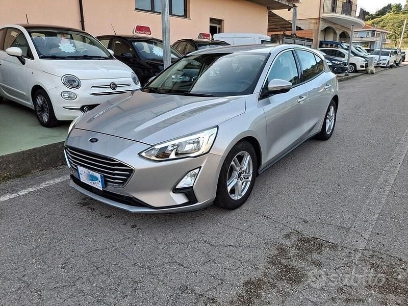 Usata Ford Focus 95 CV (69 kW) 2018 Grigio Berlina