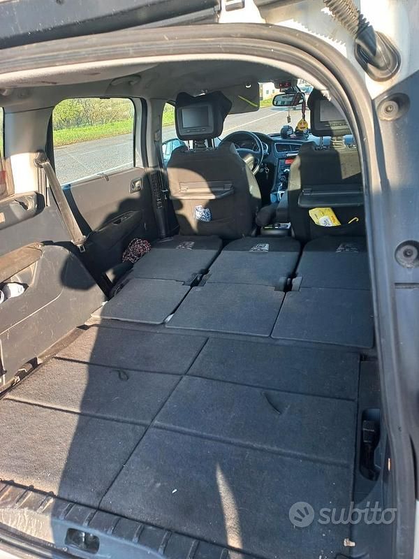 Usata Peugeot 5008 112 CV (82 kW) 2011 Bianco Monovolume