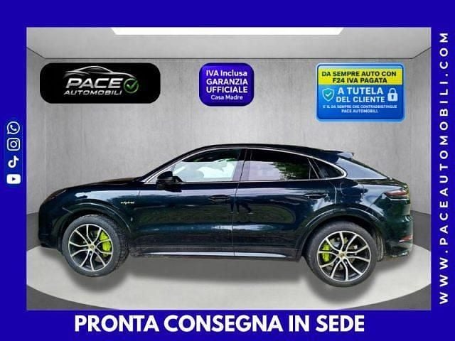 Usata Porsche Cayenne E-Hybrid Coupe Sport 462 CV (339 kW) 2023 Azzurro metallizzato Coupé