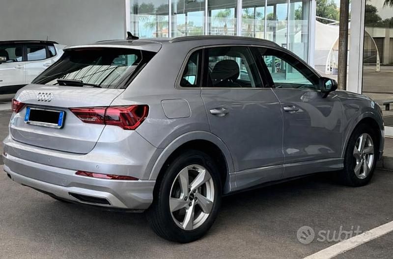 Usata Audi Q3 Ambiente 150 CV (110 kW) 2022 Grigio SUV