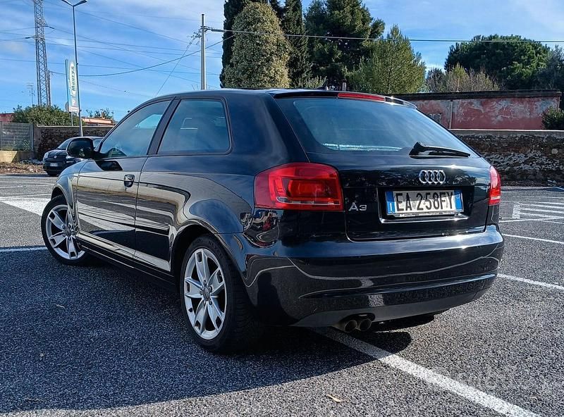 Usata Audi A3 Ambition 105 CV (77 kW) 2010 Nero Utilitaria