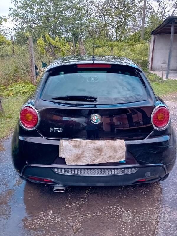 Usata Alfa Romeo MiTo 77 CV (56 kW) 2012 Nero Utilitaria