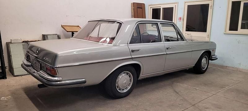 Usata Mercedes 280 SE 160 CV (117 kW) 1970 Argento Berlina