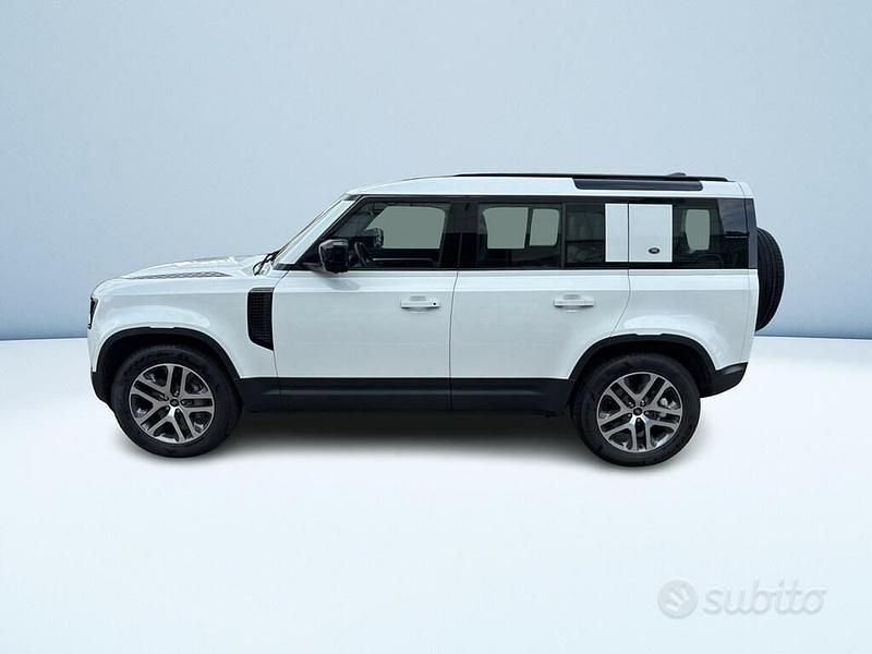 Usata Land Rover Defender SE 300 CV (220 kW) 2022 Bianco SUV