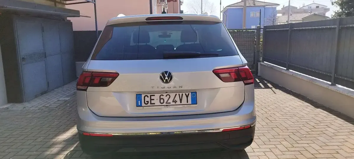 Usata VW Tiguan Life 150 CV (110 kW) 2021 Grigio SUV