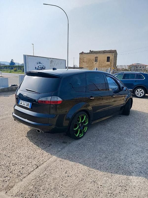 Usata Ford S-MAX Titanium 175 CV (128 kW) 2008 Nero Monovolume