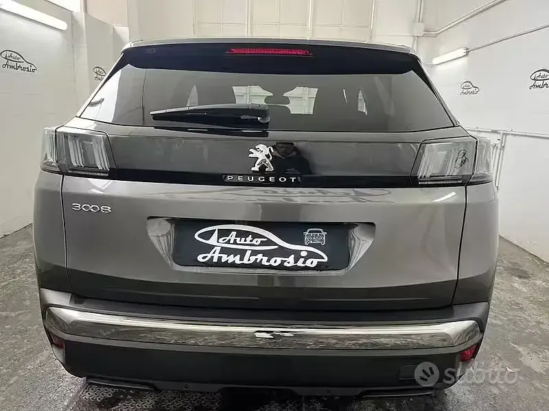 Usata Peugeot 3008 S 131 CV (96 kW) 2024 Grigio SUV