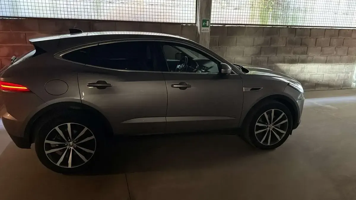 Usata Jaguar E-Pace R-Dynamic 204 CV (150 kW) 2021 SUV