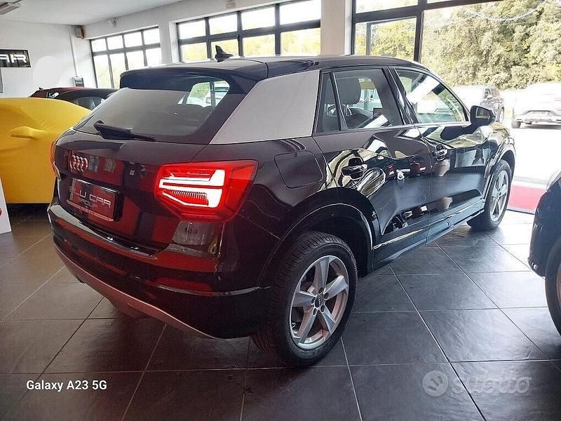 Begagnad Audi Q2 Sport 116 HK (85 kW) 2019 Svart SUV