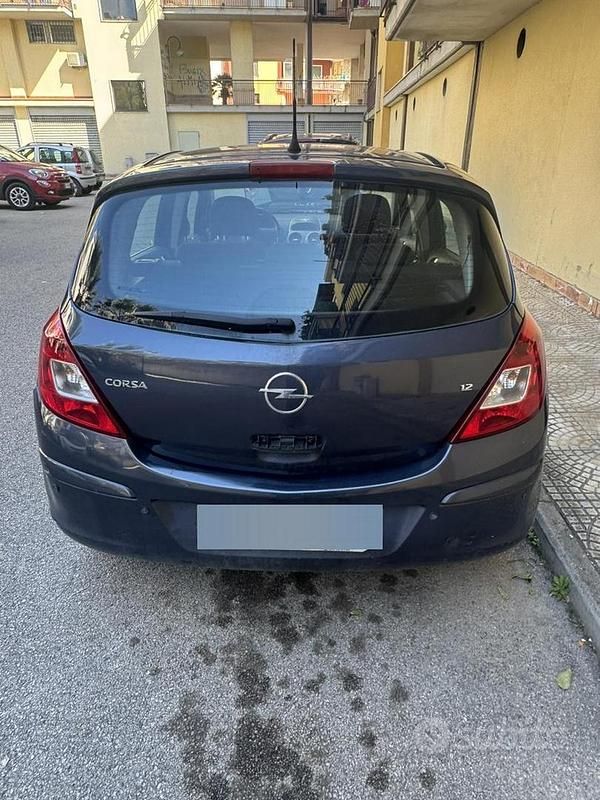 Usata Opel Corsa 80 CV (58 kW) 2008 Blu Utilitaria