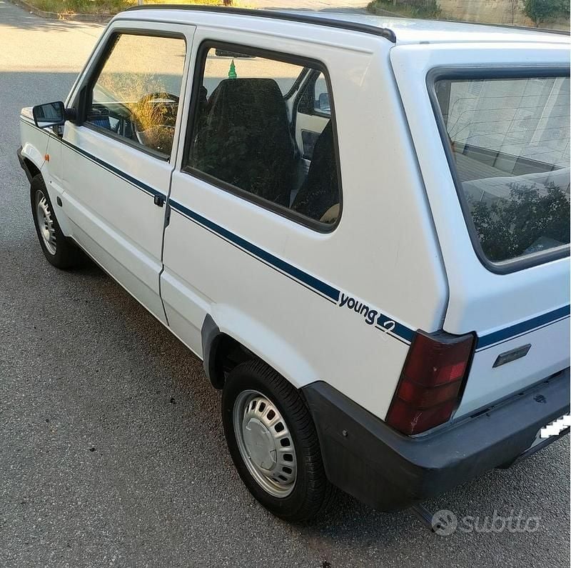 Usata Fiat Panda Young 34 CV (25 kW) 1990 Bianco Utilitaria