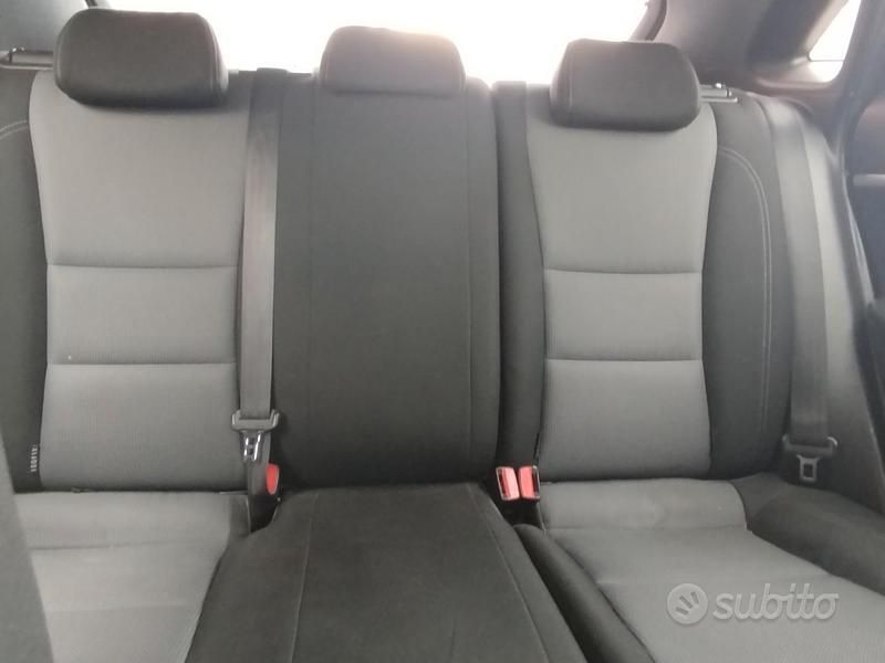 Usata Hyundai i30 128 CV (94 kW) 2014 Bianco Berlina