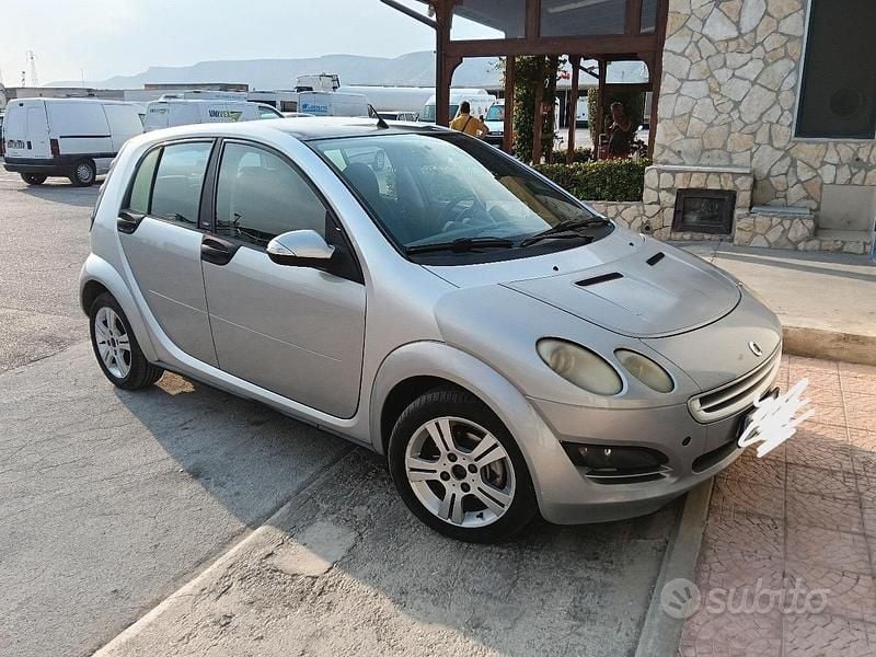Grigio Usata 2006 Smart ForFour Due volumi | 1700 € (Buon prezzo) - Immagine 1/4