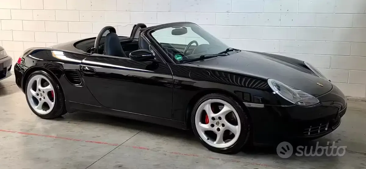 Second-hand Porsche Boxster 252 CP (185 kW) 2001 Cabrio