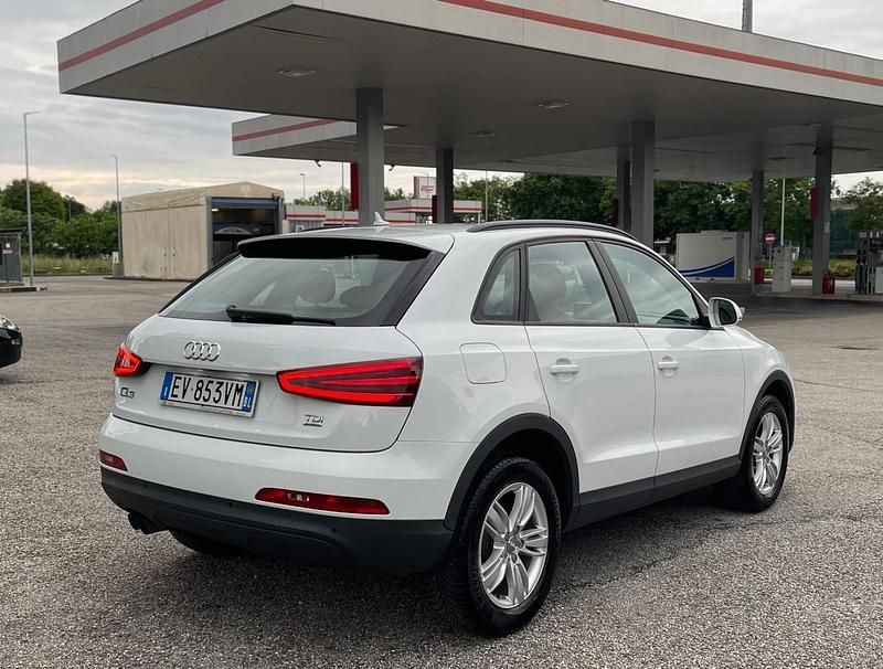 Usata Audi Q3 S-Line 140 CV (102 kW) 2014 Bianco SUV