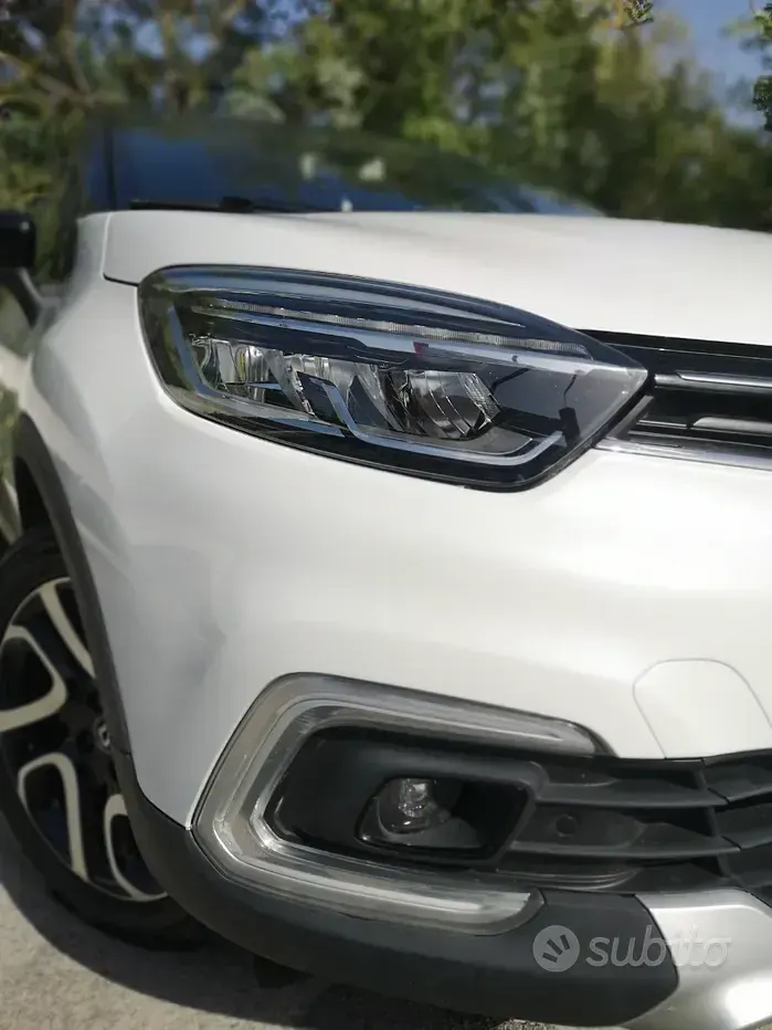 Usata Renault Captur 110 CV (80 kW) 2017 Bianco SUV