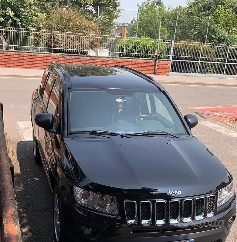Nero Usata 2012 Jeep Compass SUV | 3800 € (Super prezzo) - Immagine 1/3