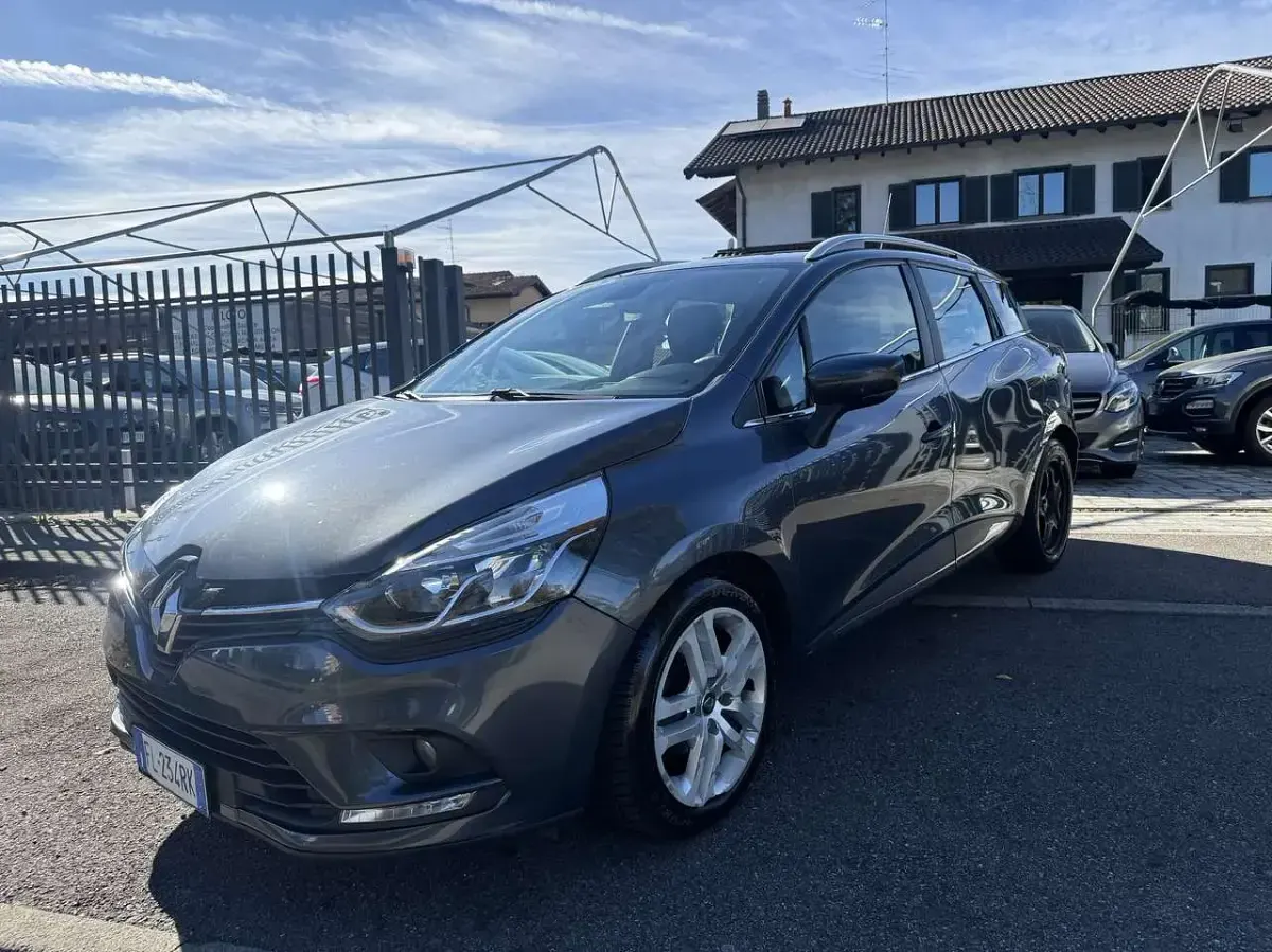 Usata Renault Clio 90 CV (66 kW) 2017 Grigio Station wagon