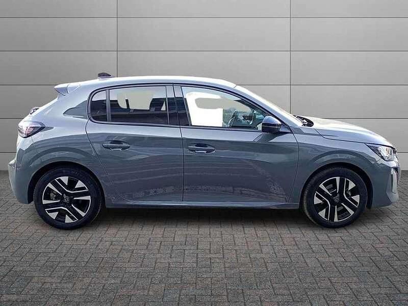 Usata Peugeot 208 Allure 101 CV (74 kW) 2024 Grigio Utilitaria