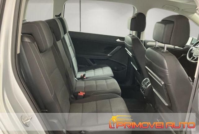 Usata VW Touran Comfortline 150 CV (110 kW) 2021 Argento Monovolume