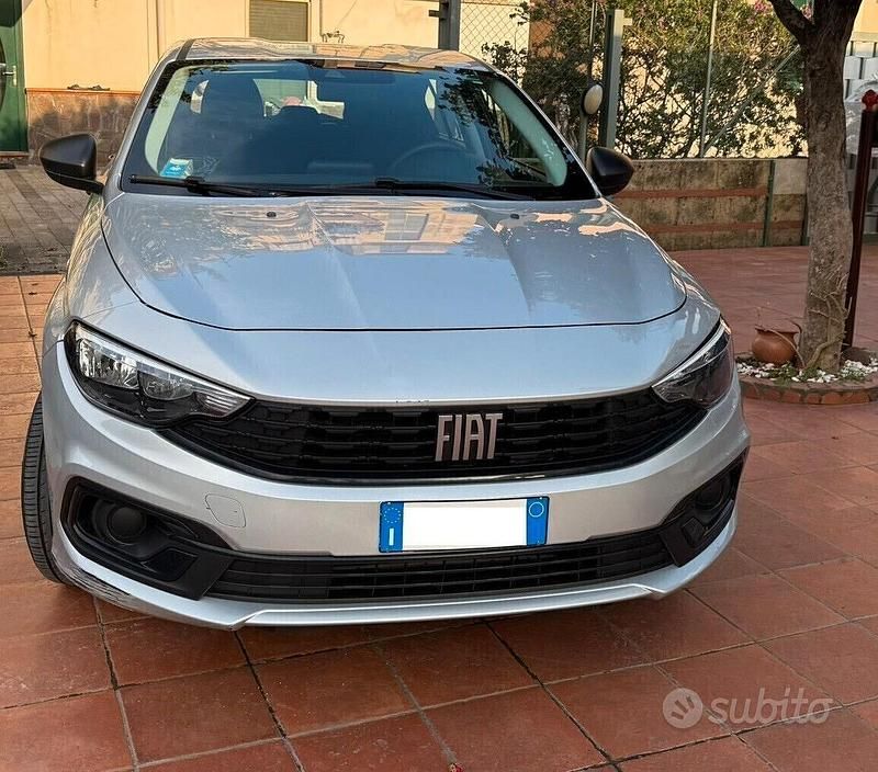 Usata Fiat Tipo 100 CV (73 kW) 2023 Grigio Berlina