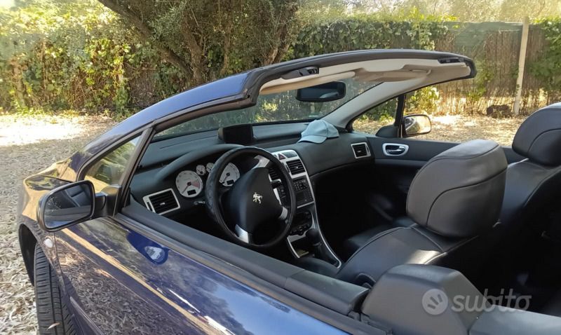 Usata Peugeot 307 CC 136 CV (100 kW) 2005 Blu Cabrio
